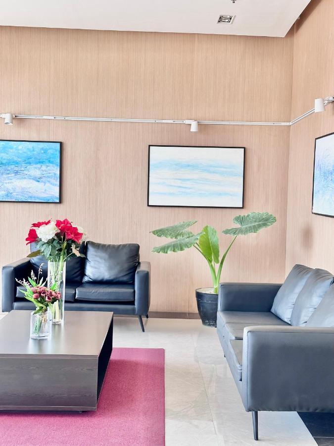 Aesthetic One Bedroom Beside Sm W Pool, Wifi And Netflix Кагаян-де-Оро Экстерьер фото