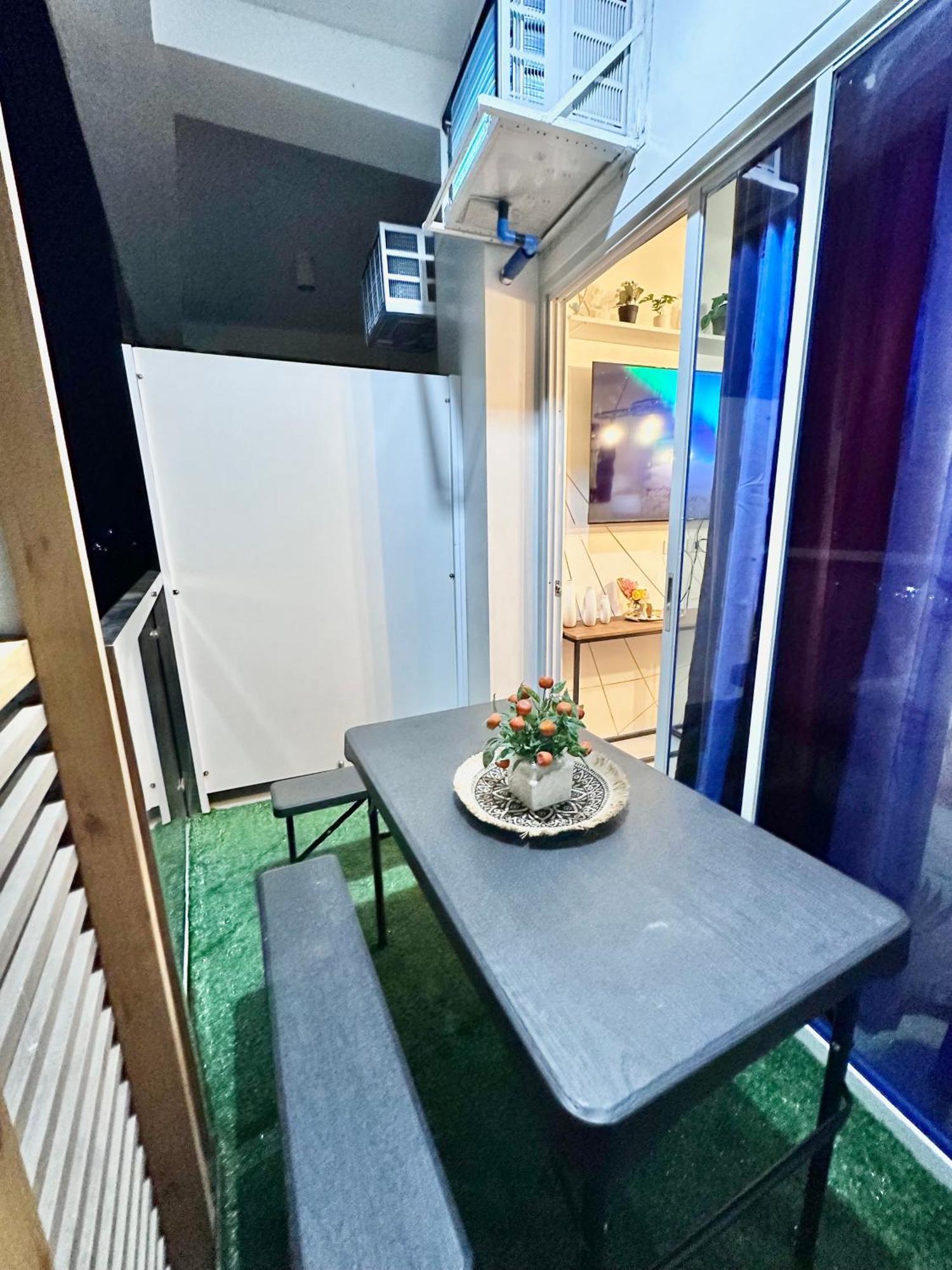 Aesthetic One Bedroom Beside Sm W Pool, Wifi And Netflix Кагаян-де-Оро Экстерьер фото