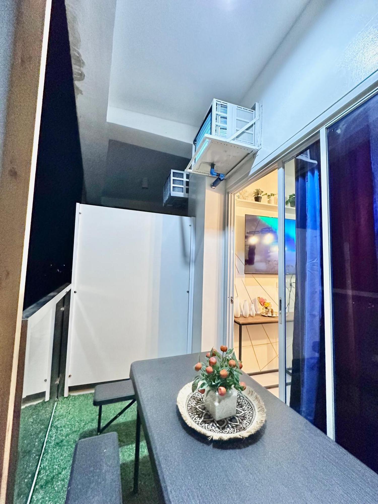 Aesthetic One Bedroom Beside Sm W Pool, Wifi And Netflix Кагаян-де-Оро Экстерьер фото