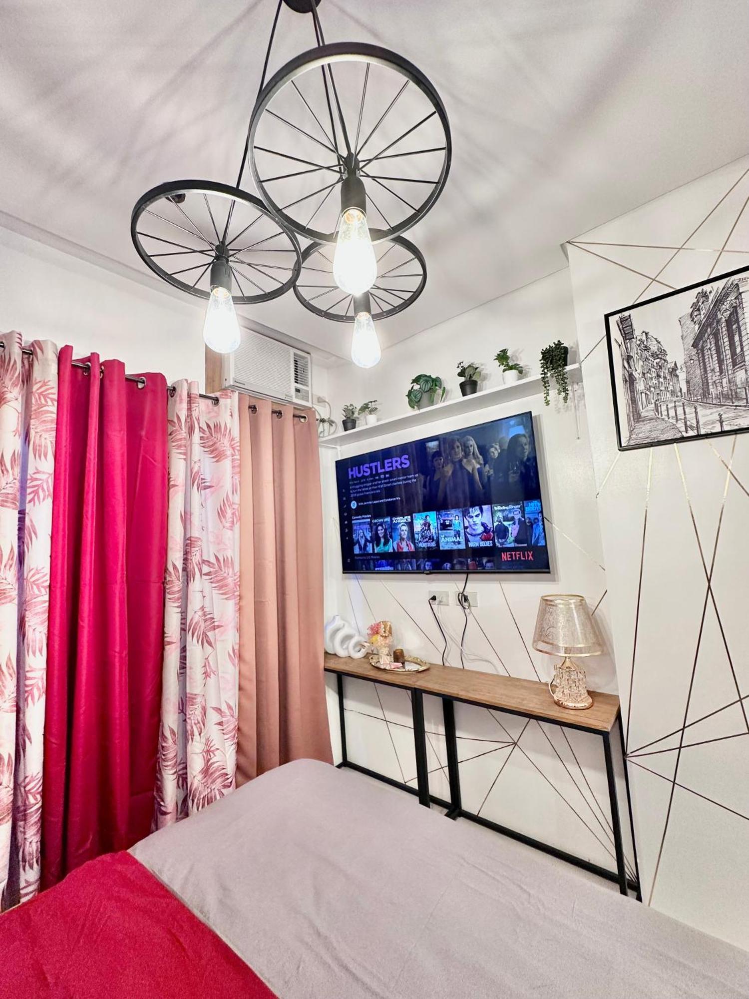 Aesthetic One Bedroom Beside Sm W Pool, Wifi And Netflix Кагаян-де-Оро Экстерьер фото
